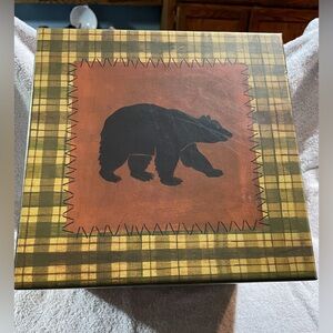 Lange Plaid Bear Decor in Green and Black